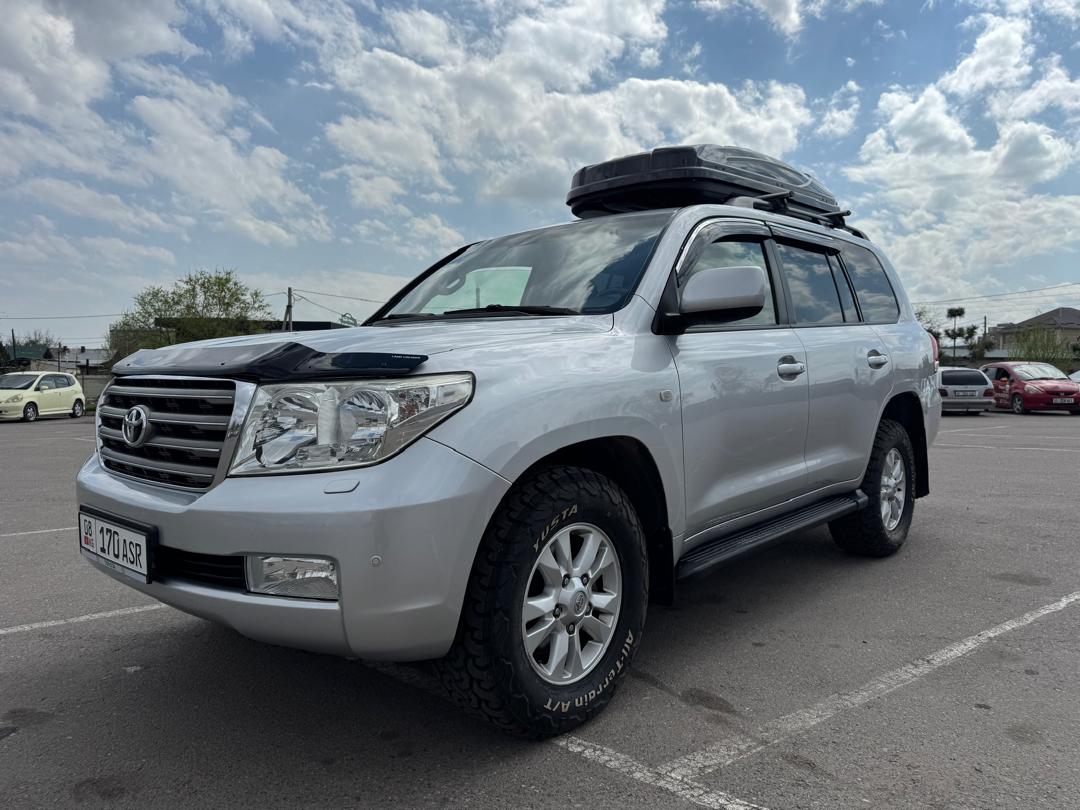 Toyota Land Cruiser 200