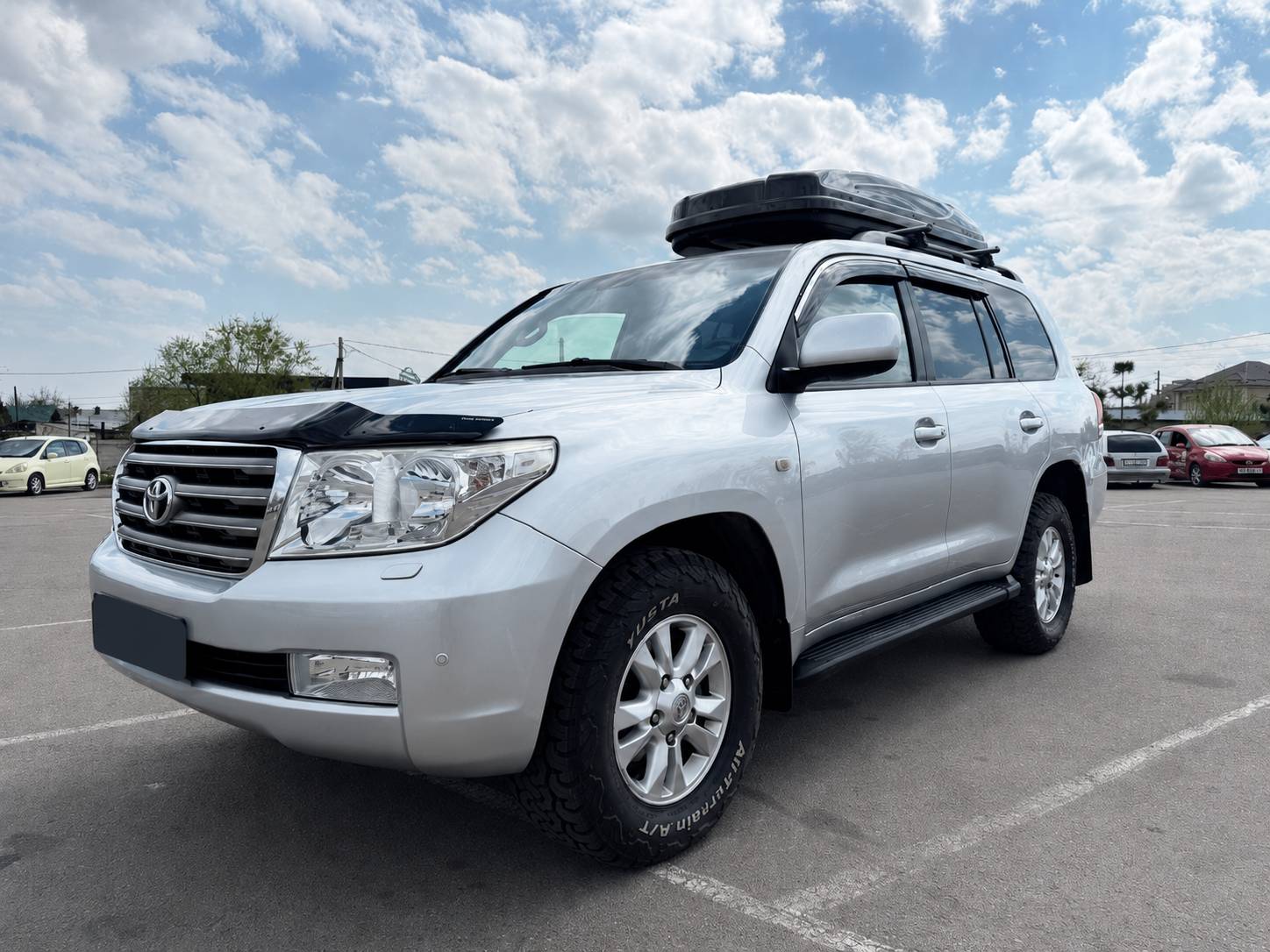 Аренда Toyota Land Cruiser 200 в Бишкек